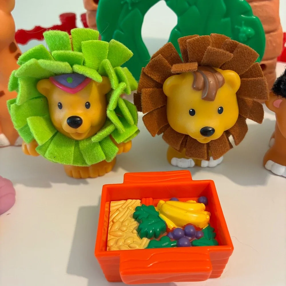 Fisher Price Little People Zoo Animal Safari Lot Lion Giraffe Elephant 14pc 2001